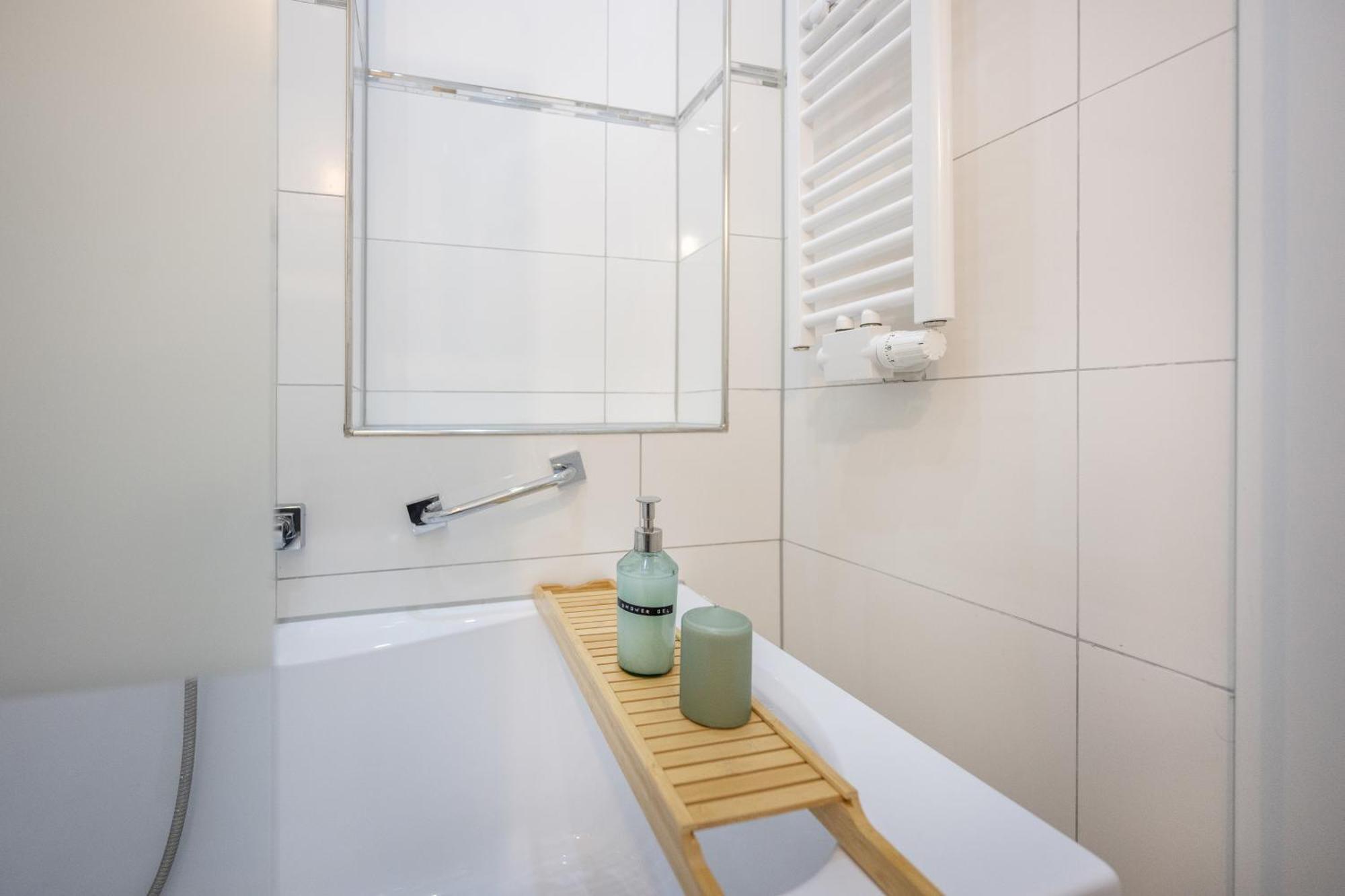 Wohlfuehlwohnung Mit 25 Qm Terrasse, Netflix Κόμπλεντς Εξωτερικό φωτογραφία